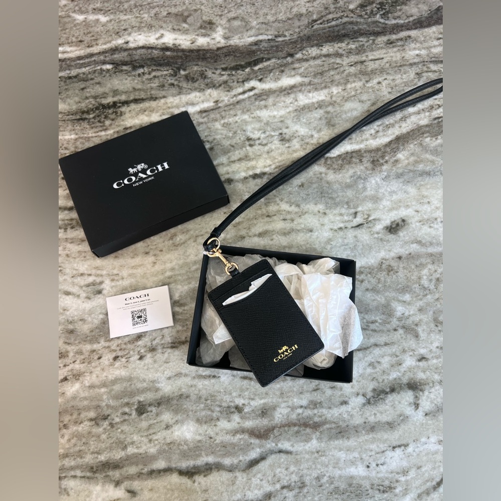 NWT Coach ID lanyard with box and tags FREE SHIPPING